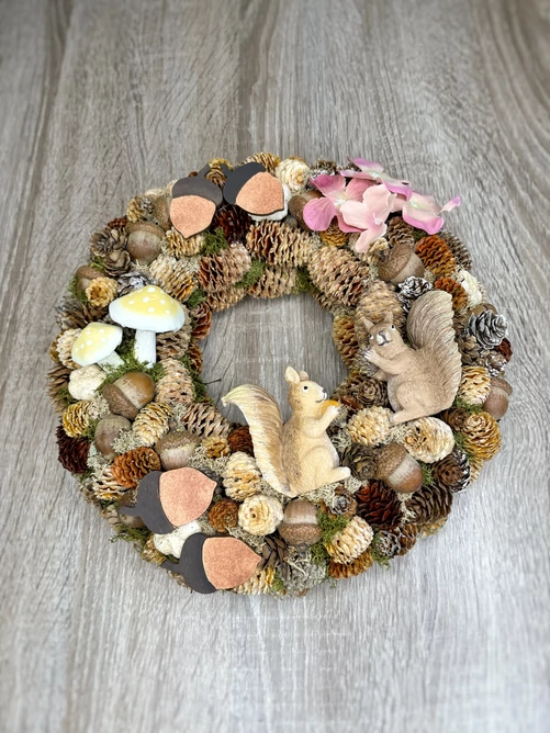 Öszi kopogtató mókussal